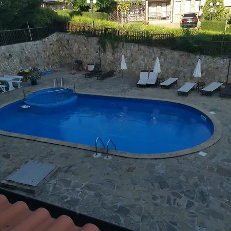 Kambani Bells 3 Ap 7a Апартаменты